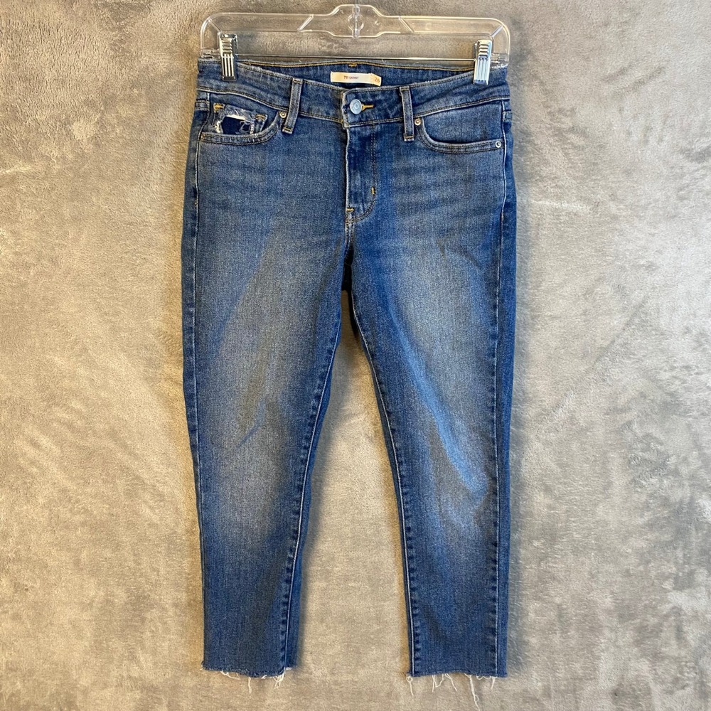 Levi Jeans Women 26 711 Skinny Blue Raw Hem Denim EUC
